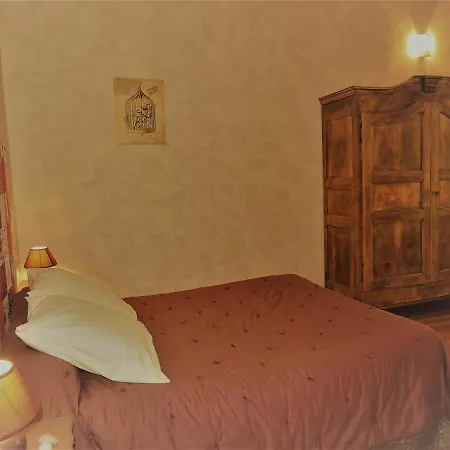 Bed & Breakfast D'hotes La Dorgisane 3*