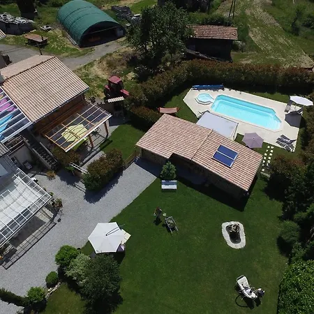 D'hotes La Dorgisane 3*