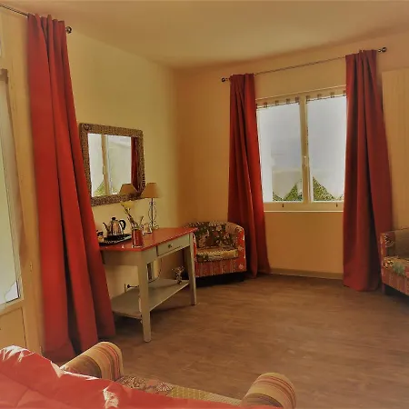 住宿加早餐酒店 D'hotes La Dorgisane Venterol (Alpes-de-Haute-Provence)