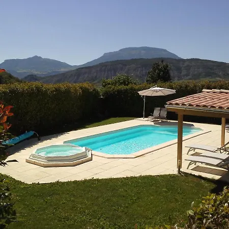 D'hotes La Dorgisane 住宿加早餐酒店 3*