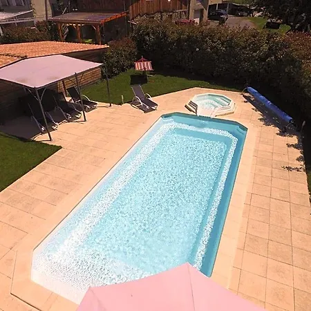 Bed & Breakfast D'hotes La Dorgisane 3*