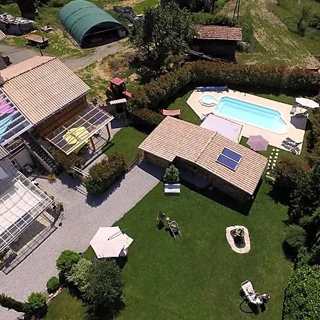 D'hotes La Dorgisane Bed & Breakfast