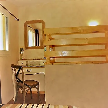 D'hotes La Dorgisane 3*